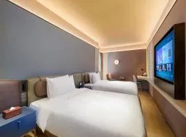 Orange Hotel Shanghai New International Expo Centre