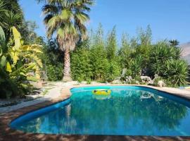 Villa Fortuna - villa 12 posti con piscina, hotel in Itri