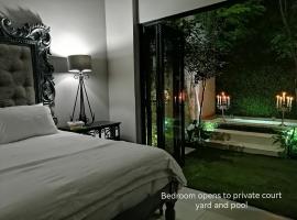 Another World - Montagu, hotel in Montagu