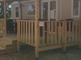 Mobil home 6 personnes, Hotel in Pradons