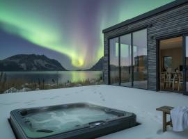 Lyngvær Ocean Lodge - Jacuzzi & Sauna - No 25 โรงแรมในKleppstad