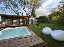La Recompensa Tiny, Hotel mit Pools in Colonia Nuevo Paysand&uacute;