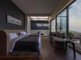 Wuyun Guanshan Yue Designer Hotel