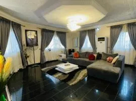 Cozy 4-Bedroom Home in Ibadan
