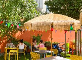 The People - Tours, hotel in Tours