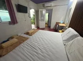 COOL CAMPING-Purple room for 2 persons