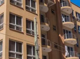 Ocean Breeze Holiday Home Palace - 1st Avenue