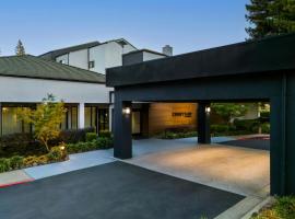 Courtyard Sacramento Airport Natomas, hotel en Sacramento