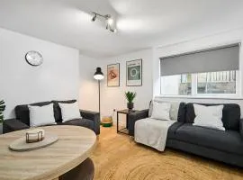 Luxury Lower-Level Two Bed Apt