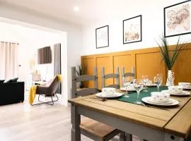 4 bedroom bungalow in Kettering - Garden - Parking - WiFi