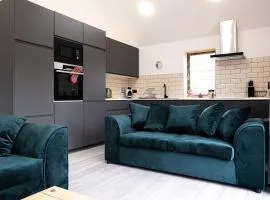 4 bedroom bungalow in Kettering - Garden - Parking - WiFi