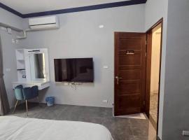 東港包棟 悠舍民宿, Hotel in Donggang