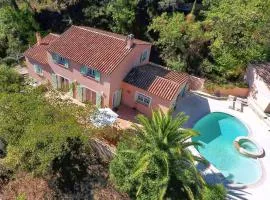 Provencal Villa With Pool Near Figanières