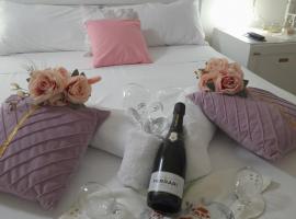 Falanga Family Guests Accommodation, hotel in Civitavecchia