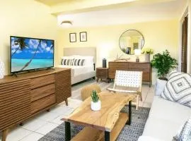 Cruz Bay Oasis Walk to Beach & Restaurants