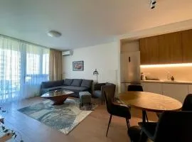 1BR Urban Hideaway at BW
