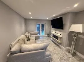 3 bedroom modern spacious house Ditchingham