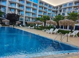 Студио за двама в Сарафово