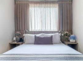 Hplus Premium Palmas, hotel with parking in Palmas