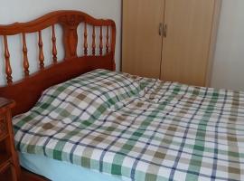 Chambre simple proche de mairie Orly、オルリーのホテル