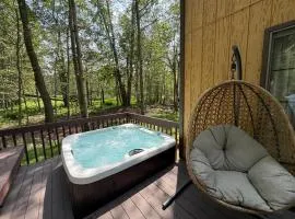 Pocono Hideout Family Home with Hot Tub Deck Sunroom Pool Big Bass Lake Larsen Lake Gouldsboro Clifton Township