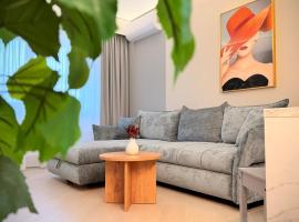 Sweet Escape - Stylish Apartments in North Bucharest, hotel u gradu Voluntari