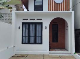 patangpuluh homestay，位于普禾加多的酒店