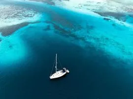 Boat - Yoga and sailing retreat