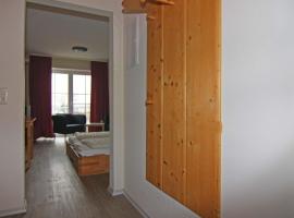 Orth A5, hotel a Orth