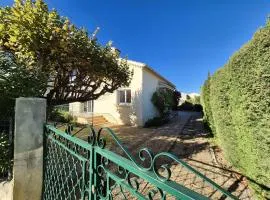 Villa 3 chambres, WIFI, climatisation, au calme