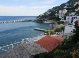 Ikaria Therma Blue, hotel di Agios Kirykos