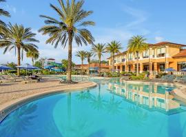 Regal Oaks Resort Vacation Townhomes by IDILIQ - Free Private Hot tub!, hotel en Orlando