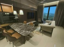 All new HillTop Antara 9 min walk to genting 9Pax, ξενοδοχείο σε Genting Highlands