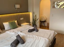 Little Rose - modern, central with WiFi & parking, Hotel in Bad Sobernheim