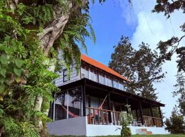 La Dama de los vientos, hotel en Cerro Azul