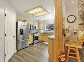 Modern Relaxation at Castle Glen Gem Big Bear Lake