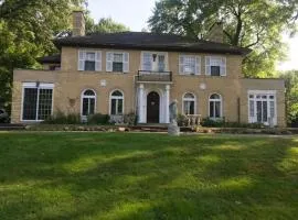 Mill Creek Mansion