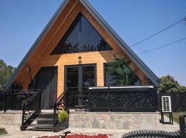 Emin Dom Mionica, hotel en Valjevo