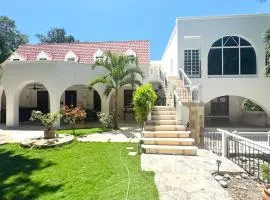 Modern Luxe Playacar Villa - steps to beach - private pool