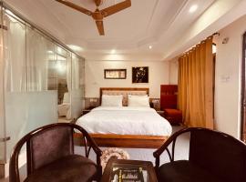 Anvi Hotel & Resort A-Luxury Property, hotel en Nainital