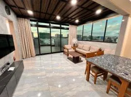 Newtown Inn Service Apartment