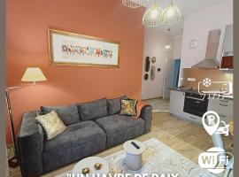 Le Kozy - T2 rénové au coeur de Vendôme avec parking، فندق في فوندوم