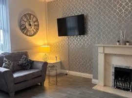 Chestnut Lodge - a woodland escape near the city!