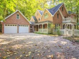 5 bedroom on Saddle Lake, Luxury retreat