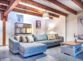 Résidence de 80 m2 avec balcon & cour alsacienne - début Route des Vins