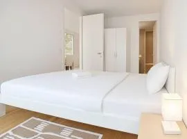 Montchoisi 1 bedroom Near Gare Ouchy Smart Lock