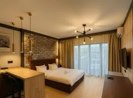 Riverside Industrial Studios - SAUNA - GYM -air-conditioning-SPA-FITNESS