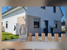 Muttis Haus -Auf dem Felde