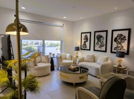 Penta Square Signature Hotel Apartments - DHA Phase 5 Lahore, hotel a Lahore