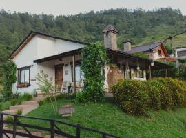 La Casita de Charo 2, vive y siente el amor, creando recuerdos de vida!!, hotel in Constanza